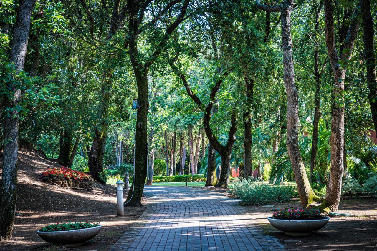 Park Hotel I Lecci San Vincenzo Exterior foto